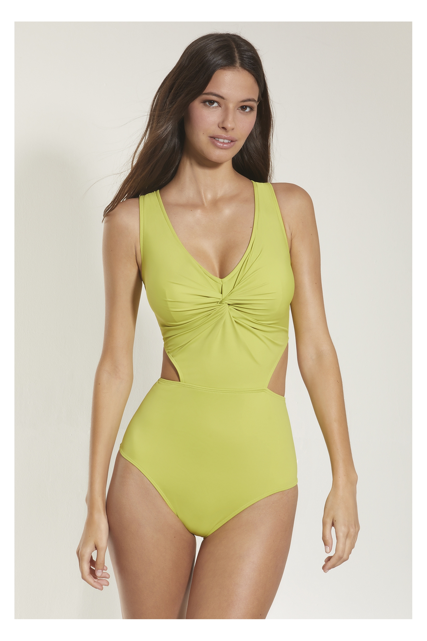 Bañador cut out