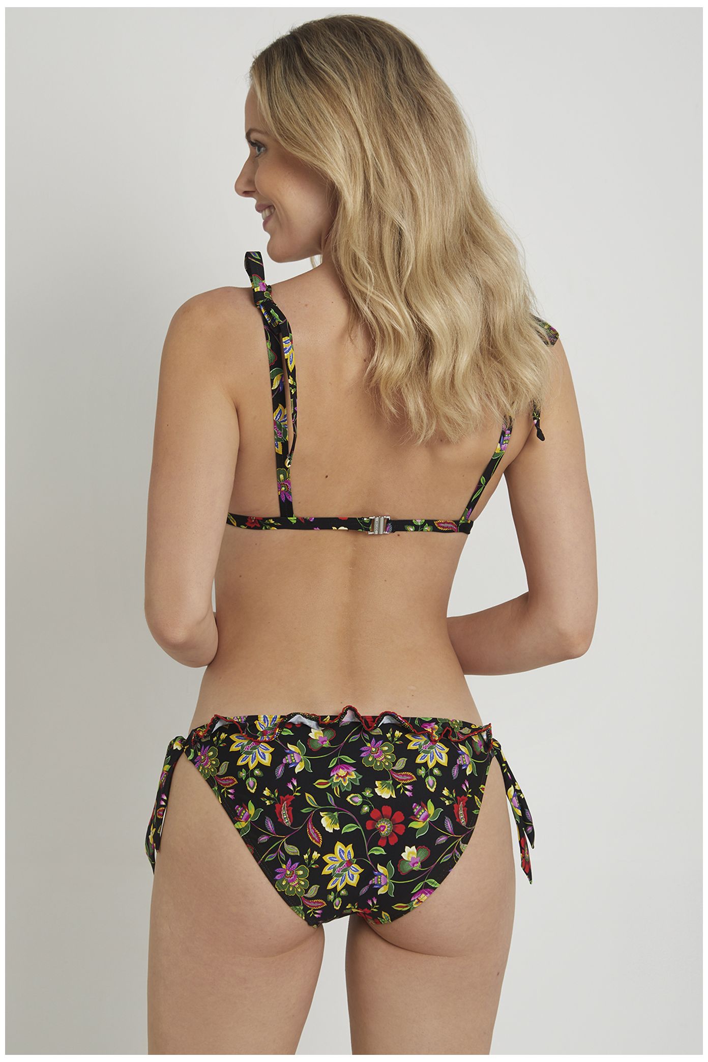 Bikini triángulo adaptable